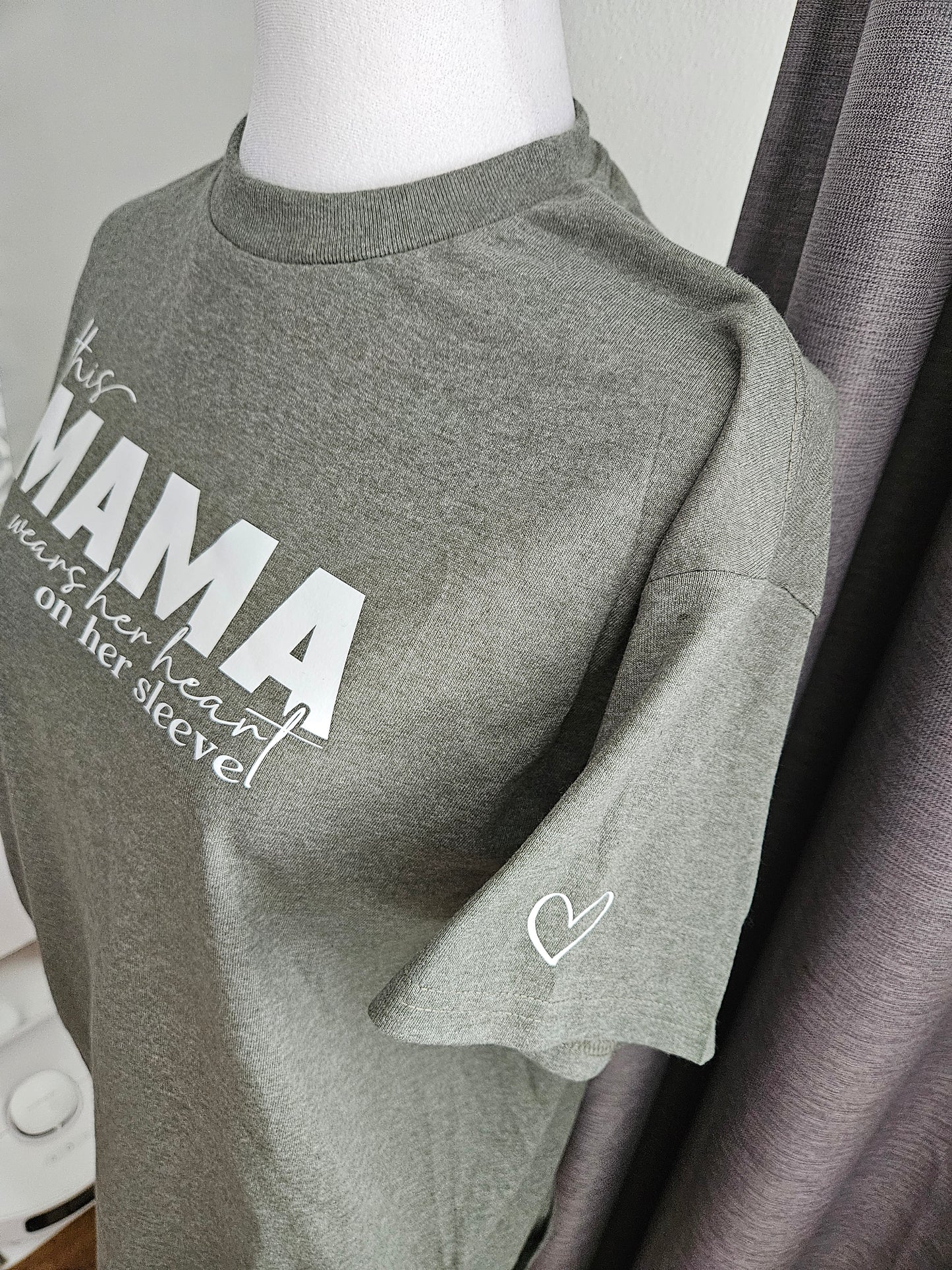 This mama 💜 t- shirt